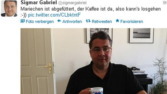 Sigmar Gabriel auf Twitter (Archivbild): "Mariechen ist abgefüttert. Der Kaffee ist da, also kann's losgehen"(Quelle: Twitter)