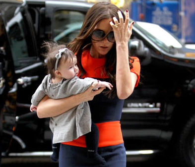 Victoria Beckham „Eine arbeitende Mutter zu sein ist hart“ (Foto: © Abaca Press)